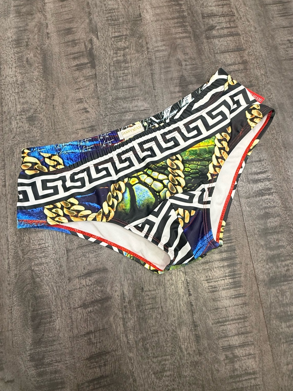 SAMPLE/Bold Multicolor Print Men’s Shorts